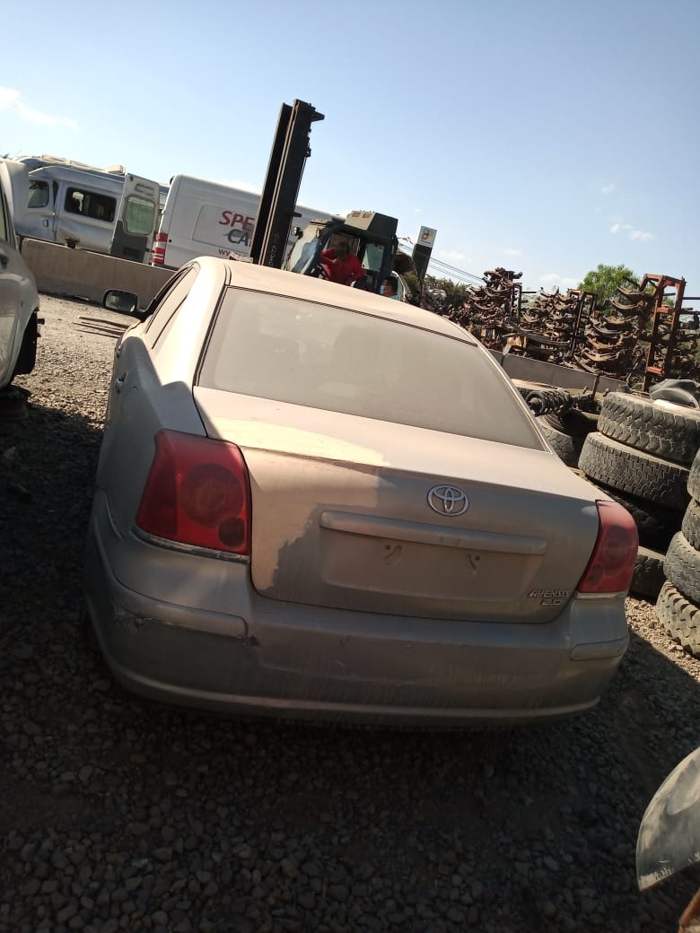  Toyota CORONA 2005    EN DESARME